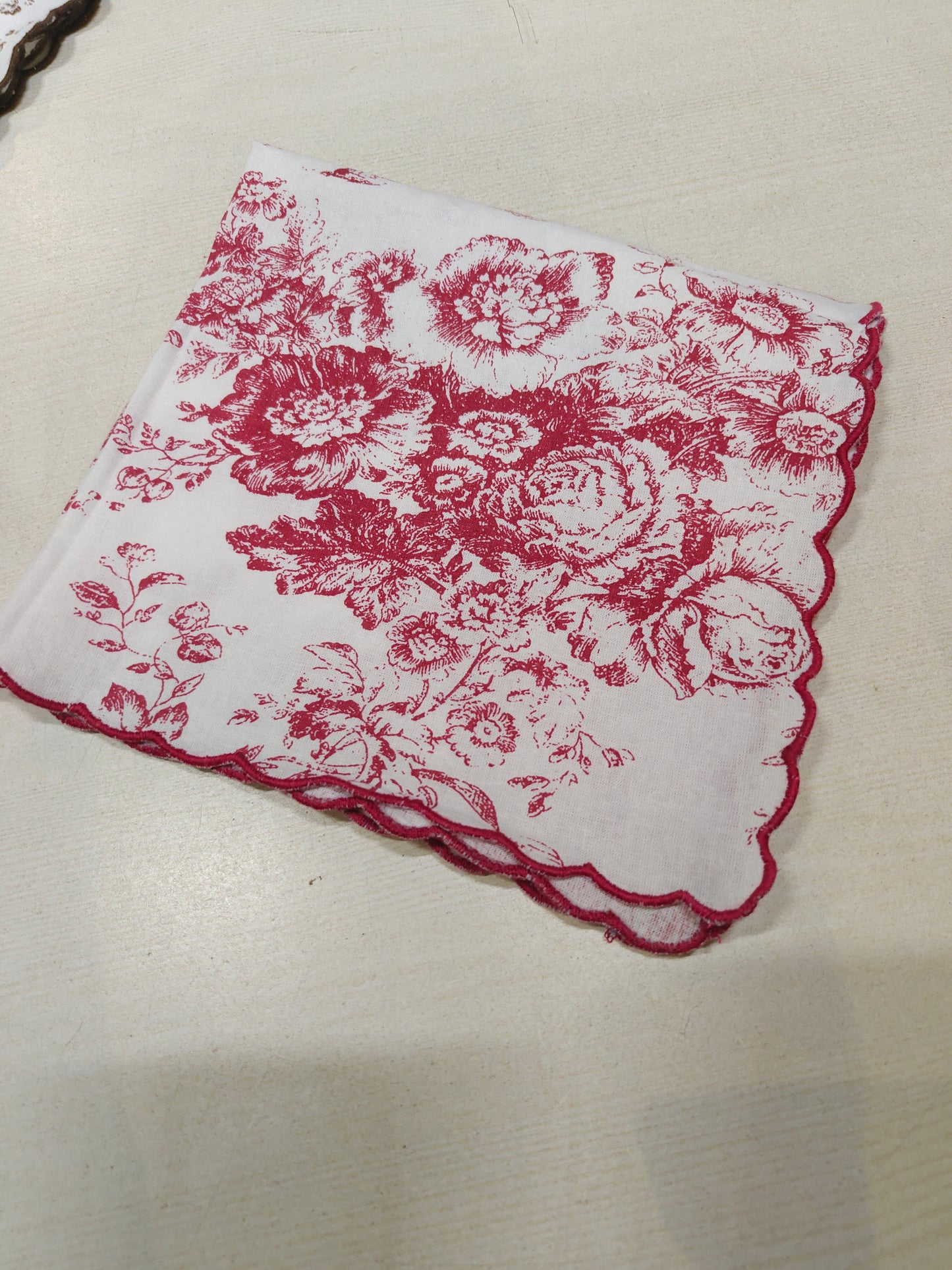 Folded red Toile de Jouy napkin set - Viraasa luxury dining
